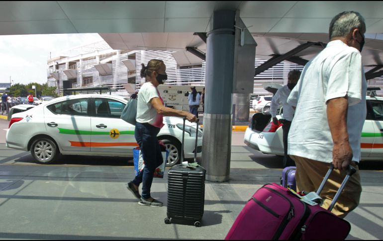 La extensión de la ruta ahorrará tiempo y dinero a los usuarios del aeropuerto de Guadalajara. EL INFORMADOR/A. Camacho