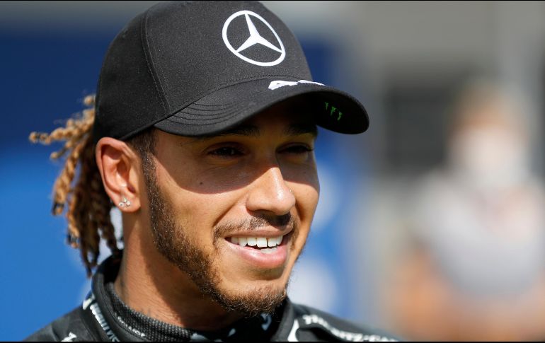 Hamilton, de 36 años, elevó a 101 su propio récord histórico de 'poles' en la F1.  AP/D. CERNY