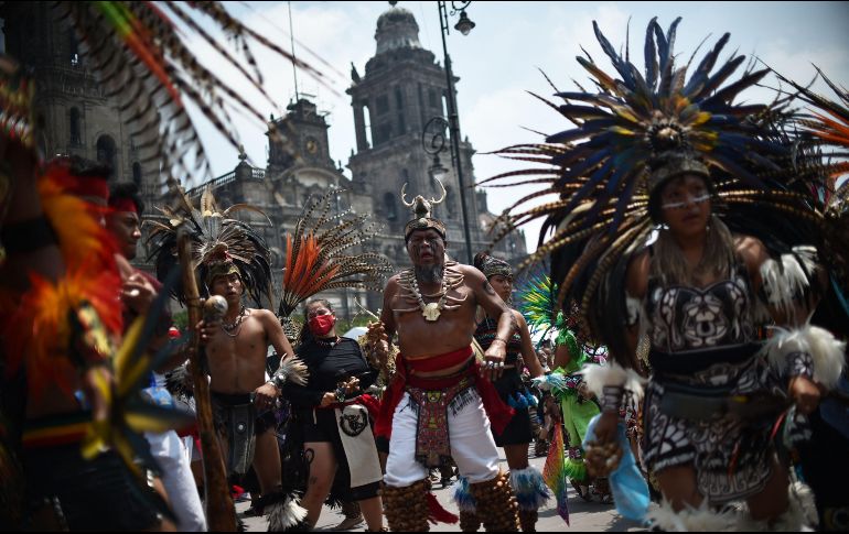 Tradición. Las celebraciones han estado cargadas de referencias indígenas. AFP/R. Arangua