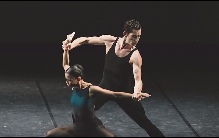 Ballet metropolitano de guadalajara. “About the line” es una obra creada por el coreógrafo Noé Valdés. Cortesía
