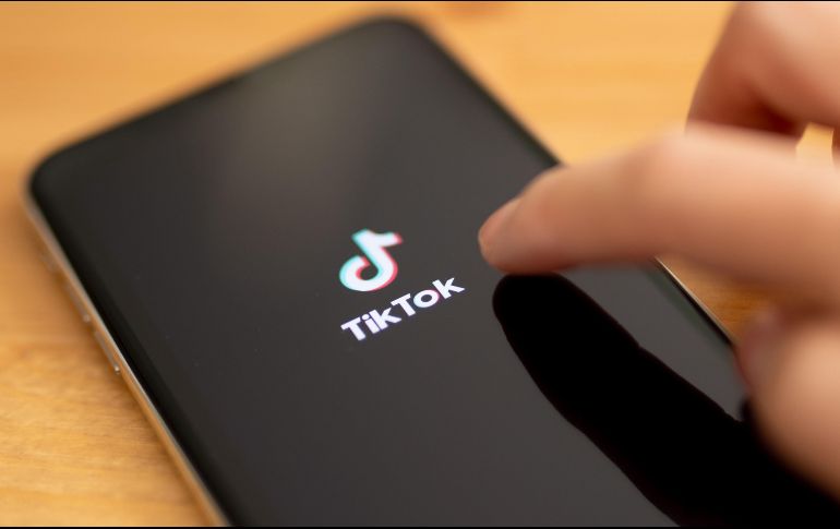 TikTok es uno de los gigantes de la industria del entretenimiento gracias a los videos que los usuarios comparten. EFE / ARCHIVO