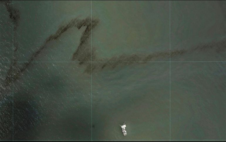 El derrame de petróleo cerca de Port Fouchon, Luisiana, en una imagen captada el 1 de septiembre. EFE/EPA/NOAA