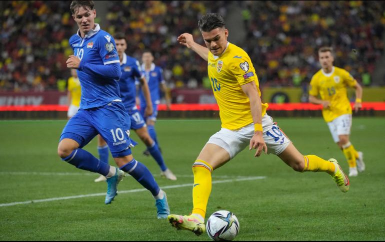 En tendencia mundial se convirtió ayer en el encuentro eliminatorio rumbo a Qatar 2022 entre la Selección de Rumania y Liechtenstein en el Estadio Arena Nacional de Bucarest. AP / V. Ghirda