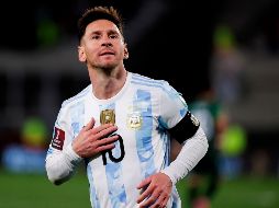 FIGURA. Messi anotó tres goles ante Bolivia. Esos tres tantos sirvieron al 10 de la albiceleste para llegar a 79 goles y superar a Pelé, 77 tantos, como máximo goleador de selecciones sudamericanas. EFE/J. RONCORONI