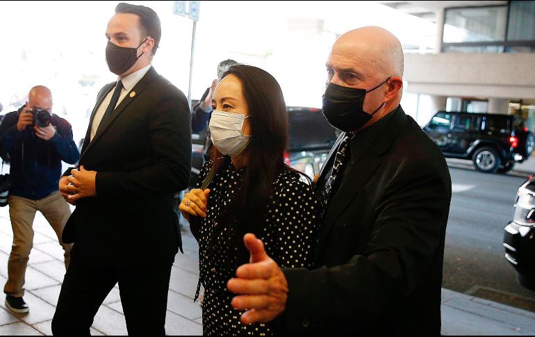 Meng Wanzhou a su llegada a una corte en Vancouver, Canadá, donde compareció virtualmente ante el tribunal estadounidense. EFE/B. Frid