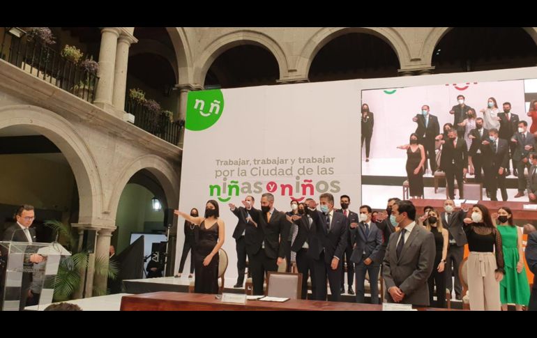 Lemus toma protesta a las y los integrantes del nuevo Gobierno zapopano. EL INFORMADOR / A. Camacho