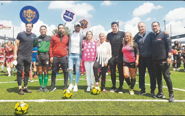 Antonio Briseño, Jair Pereira, Ángel Zaldívar y José Luis Real inauguraron el Torneo de Liga MamaFut. ESPECIAL