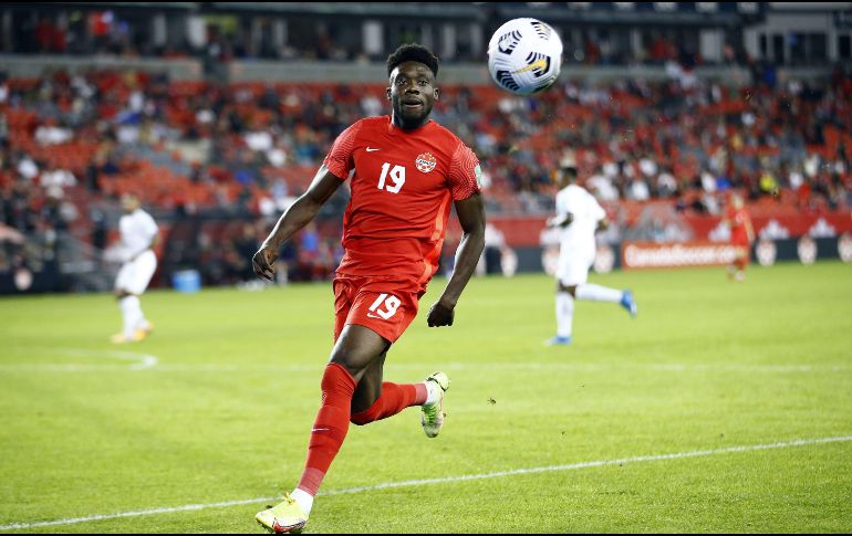 ESTRELLA. Alphonso Davies colaboró con un gol para la selección canadiense. AFP/V. RIDLEY
