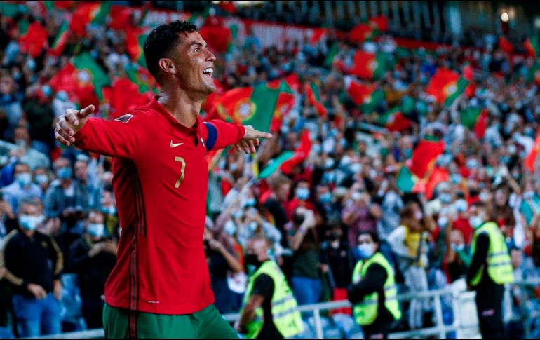 Cristiano Ronaldo alcanzó la cifra de 115 goles con Portugal, que lo colocan como el máximo anotador a nivel de selecciones. EFE/ANTONIO COTRIM