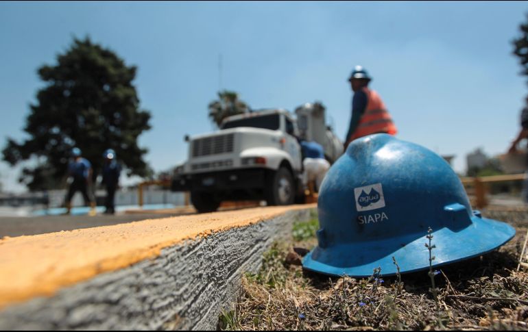 Personal del SIAPA reparará fugas de agua en distintos puntos de la ZMG. EL INFORMADOR / ARCHIVO