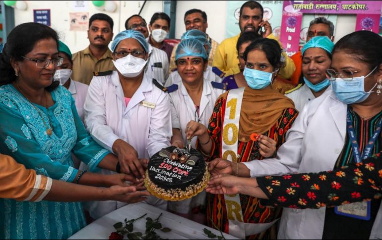 El primer ministro de la India celebrará al personal médico del país por su arduo trabajo. EFE/D. Solanki