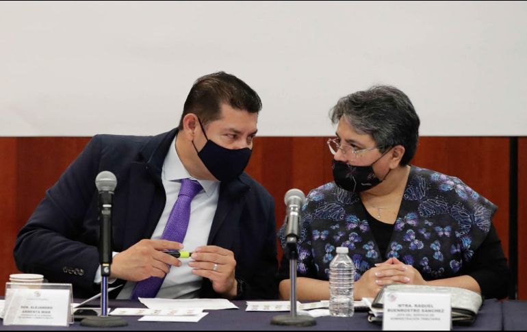 Raquel Buenrostro acudió ante las comisiones unidas de Hacienda y Estudios Legislativos Segunda del Senado para analizar la Ley de Ingresos y Miscelánea Fiscal 2022. ESPECIAL/Senado de México