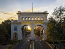ARCOS GUADALAJARA. Obra ubicada en el límite Poniente de la ciudad. Sergio Godínez