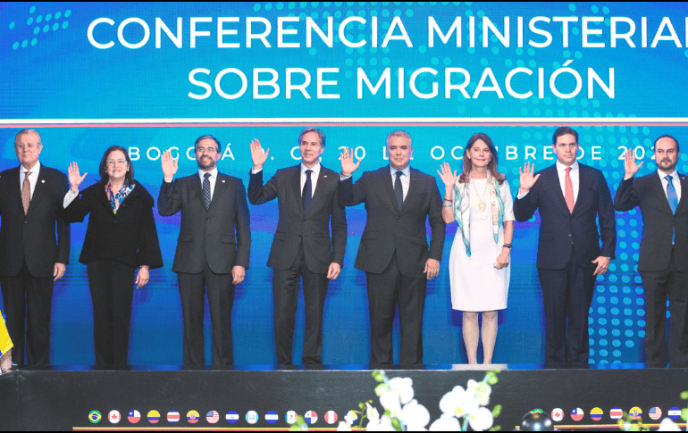 Anfitrión. El presidente de Colombia, Iván Duque (centro), lideró la Conferencia Ministerial sobre Migración que se realizó el pasado miércoles en Bogotá. EFE