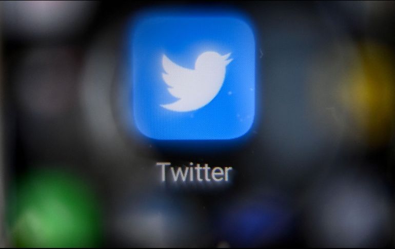 Twitter Blue ofrece a los suscriptores tres cambios principales con respecto a la versión gratuita y tiene un costo de 2.99 dólares al mes. AFP / ARCHIVO