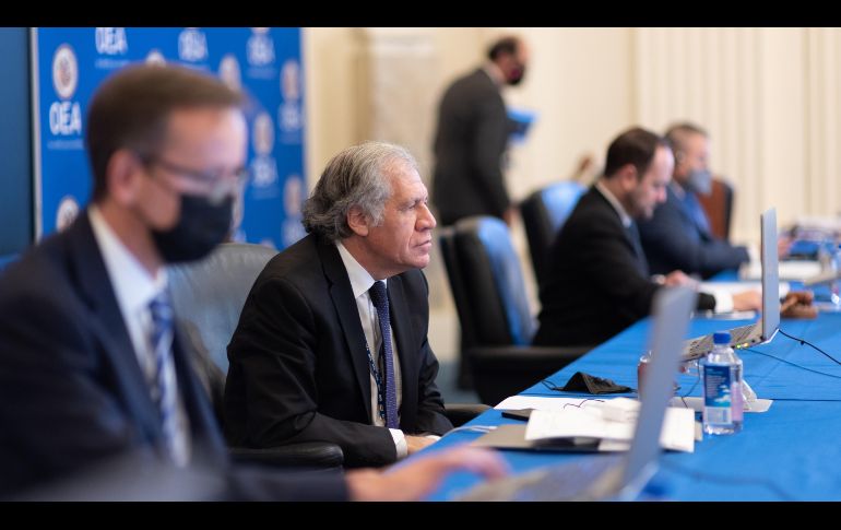 Fotografía cedida por la OEA que muestra al secretario general, Luis Almagro, durante un debate de la Asamblea del organismo. EFE/OEA
