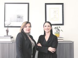 La investigadora, Rocío Maciel Arellano y la regidora de Zapopan, María Gómez. ESPECIAL