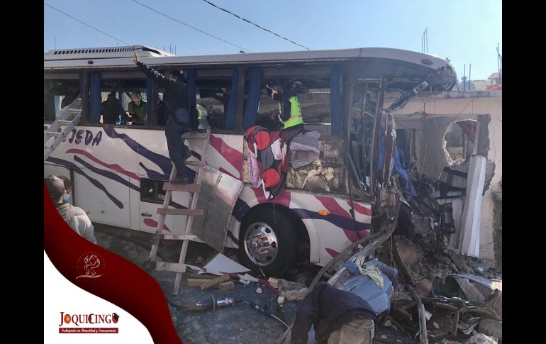 El autobús accidentado venía del estado de Michoacán y se dirigía a Chalma. FACEBOOK/Honorable Ayuntamiento de Joquicingo