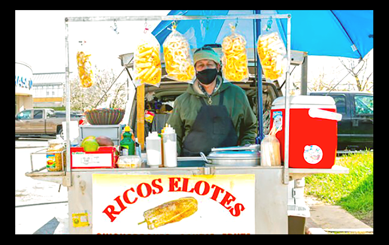 Ambulantes. Cientos de vendedores de elotes, antojitos y dulces mexicanos se beneficiarán con la nueva cocina comunitaria. Especial