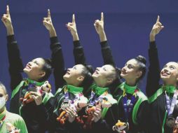 ARRIBA.El equipo de gimnasia rítmica de México logró medallas de oro, plata y bronce en el cierre de los juegos. CONADE