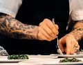 El concepto "omakase" proviene de Japón y a grandes rasgos consiste en confiar ciegamente en la creatividad del chef. UNSPLASH/ SEBASTIAN COMAN