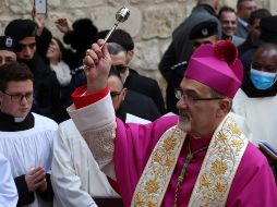 Si bien la mayoría de los palestinos cristianos que viven en Tierra Santa son ortodoxos y celebran la Navidad en enero, hay también una comunidad católica, que festeja para estas fechas. EFE / A. Al Hashlamoun