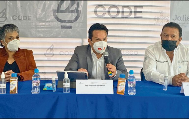 Ambición. Fernando Ortega (izq.) dio detalles de un diplomado en arbitraje para reclusos. Code Jalisco