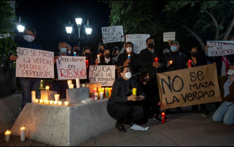 El martes, periodistas de todo México se manifestaron para exigir justicia por los recientes asesinatos a informadores. EFE/M. Sierra