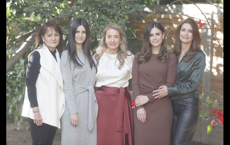 Araceli Lucke, Fernanda Guzmán, Magui Cervantes Tania Vázquez y Cristina Moragrega. GENTE BIEN JALISCO/ CLAUDIO JIMENO