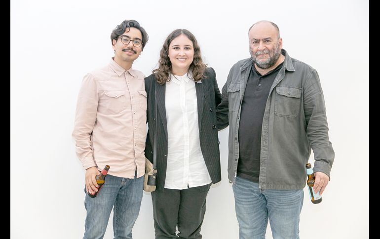 Jorge Sierra, Paloma Tejeda y Jorge Tejeda. GENTE BIEN JALISCO/ JORGE SOLTERO