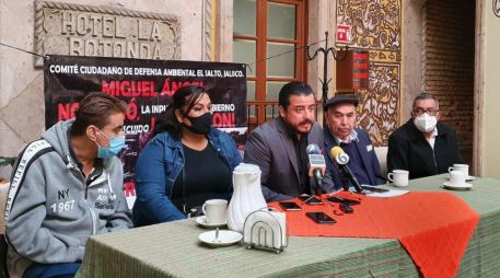 La madre de Miguel Ángel, Mari Carmen Rocha exhortó a las demás personas que han sido víctimas de esta contaminación, a levantar la voz. EL INFORMADOR / E. Franco