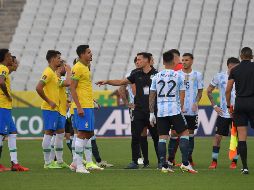 El juego Brasil vs Argentina fue interrumpido por la Agencia Nacional de Vigilancia Sanitaria de Brasil a los cinco minutos de tiempo corrido. AFP / ARCHIVO