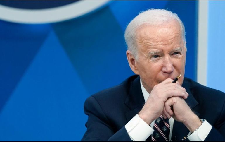 Joe Biden anunció que en las próximas horas, él mismo estará monitoreando la situación en Ucrania en compañía de su equipo de seguridad. AP/A. Brandon