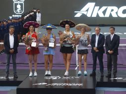 Juan José Frangie, Lin Zhu, Xinyu Wang, Lidziya Morozava, Kaitlyn Christian, Gustavo Santoscoy y Fernando Rodríguez. GENTE BIEN JALISCO/CLAUDIO JIMENO