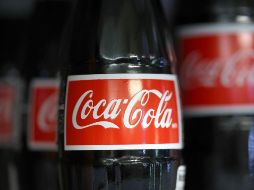 Coca-Cola forma parte de una lista de empresas como McDonald's y Starbucks que dejarán de operar en el país. AFP/ARCHIVO