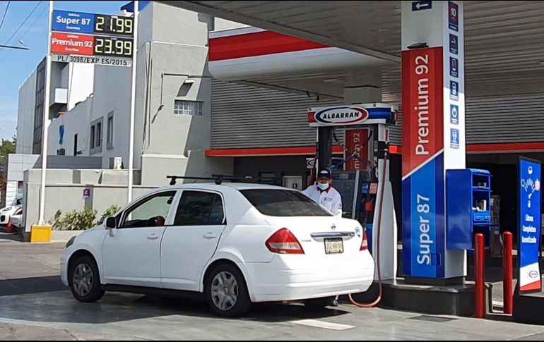 El gobierno de López Obrador decidió implementar un estímulo fiscal complementario al IEPS para mantener el precio de las gasolinas. EL INFORMADOR/A. Camacho