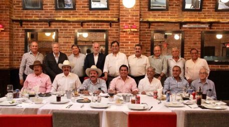 Diputados de la 55 legislatura de Jalisco se reúnen después de 22 años