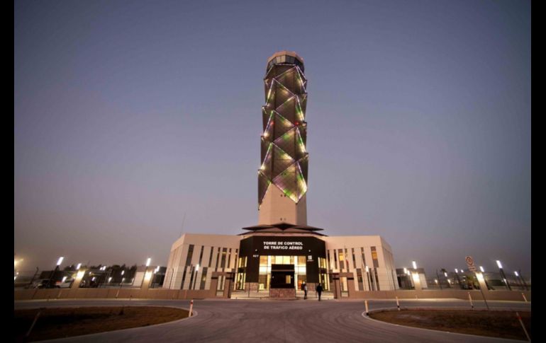 El nuevo Aeropuerto Internacional Felipe Ángeles (AIFA) contará con la segunda torre de control más grande de México que mide 88 metros de altura. CORTESÍA