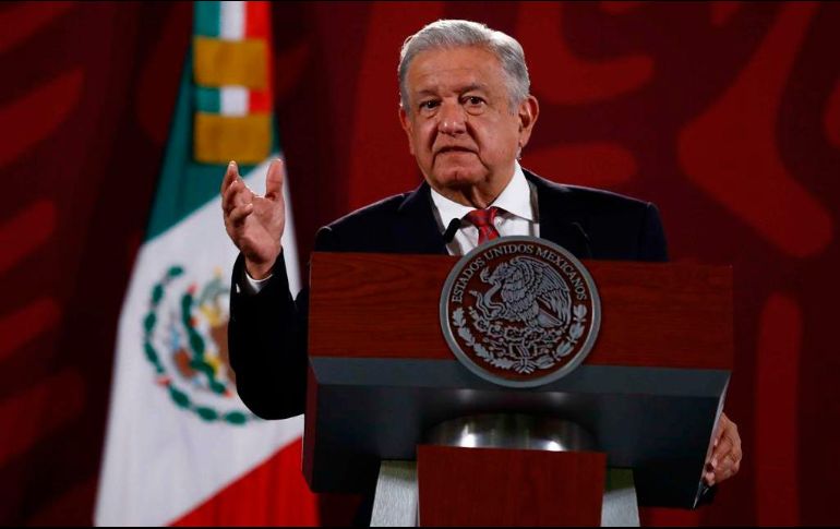 López Obrador señala que a todos nos conviene una CFE fuerte porque de lo contrario en México pasaría lo que sucede en otros países y pierde el consumidor. SUN / D. Sánchez