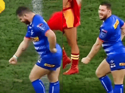 Un docente de la Academia de Baile de Stellenbosch conquistó el terreno de juego con esta coreografía. TIKTOK: @jefferson.sacramento