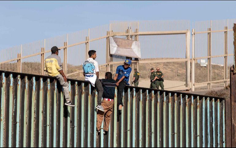 Cientos de migrantes, principalmente de Honduras, El Salvador y Guatemala, cruzan México cada año con la intención de llegar a Estados Unidos. AFP / ARCHIVO
