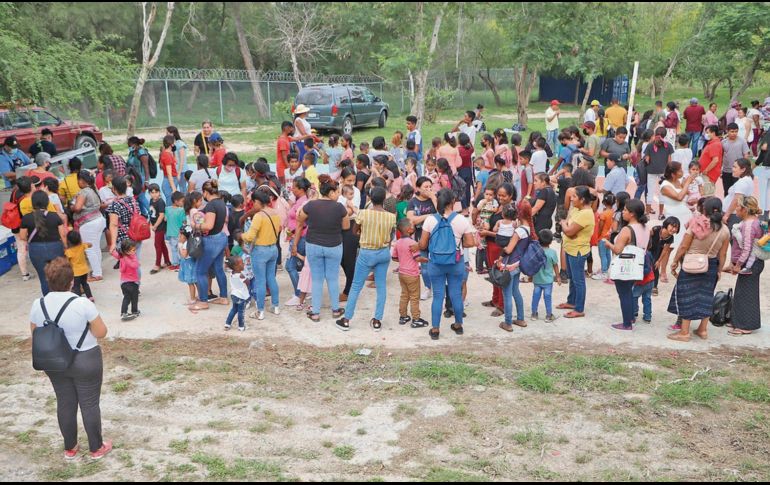 Los migrantes buscan cruzar la frontera de Estados Unidos. EFE/A. Pineda