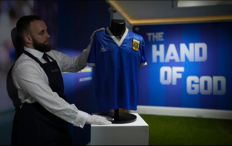 La casa Sotheby's vendió el jersey del 