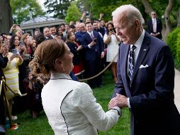 La primera dama de México fue invitada de honor en la celebración del 5 de mayo de Joe Biden presidente de Estados Unidos. ESPECIAL/@EFE