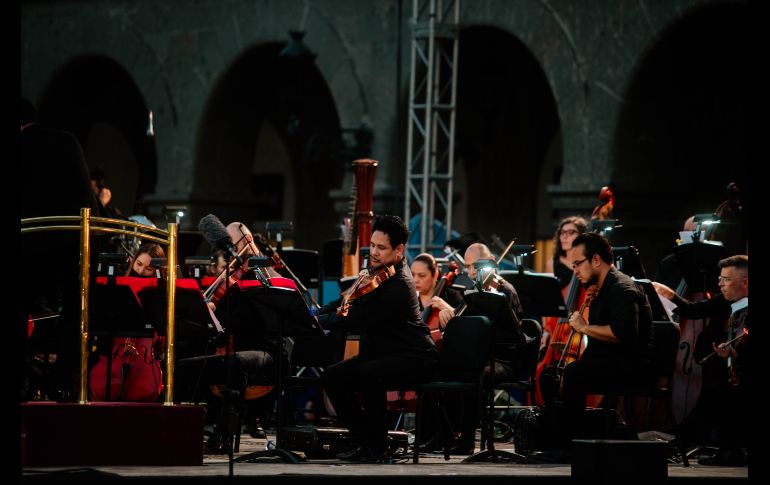 La Orquesta Filarmónica de Jalisco avanzó en su programa guiado por Enrique Radillo, interpretando obras maestras como la Sinfonía núm. 94 “Sorpresa” (2do movimiento) de Franz Joseph Haydn, entre otras. EL INFORMADOR / G. Gallo