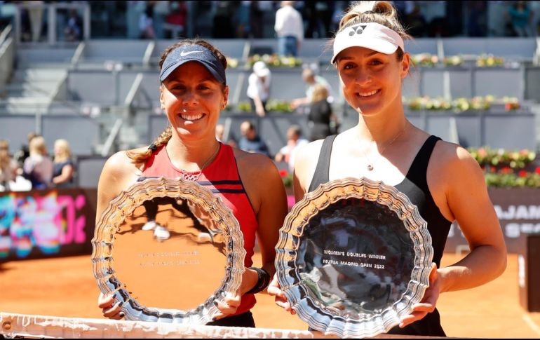 MASTERS DE MADRID. Es el cuarto trofeo en la carrera de la mexicana Giuliana Olmos (I). EFE / E. Naranjo