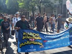 Entre los colectivos que participaron en la marcha estuvieron 4:20 Guadalajara y La Dosis. ESPECIAL