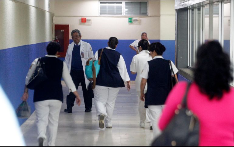 Luego de las quejas realizadas por la contratación de médicos cubanos que atenderán zonas lejanas, el Presidente López Obrador pidió que se anuncien las vacantes disponibles. EL INFORMADOR/ ARCHIVO