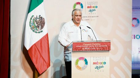 Miguel Torruco secretario de Turismo, señala que este año incrementarán los recursos que ingresan al país por los visitantes internacionales. EFE