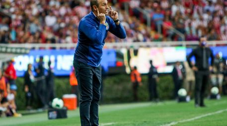 Juan Pablo Alfaro tomó las riendas del equipo de último momento ante la salida intempestiva de Édgar “Chore” Mejía. IMAGO7/F. Meza
